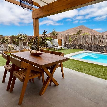 Bungalow + Piscina Independiente La Oliva Εξωτερικό φωτογραφία