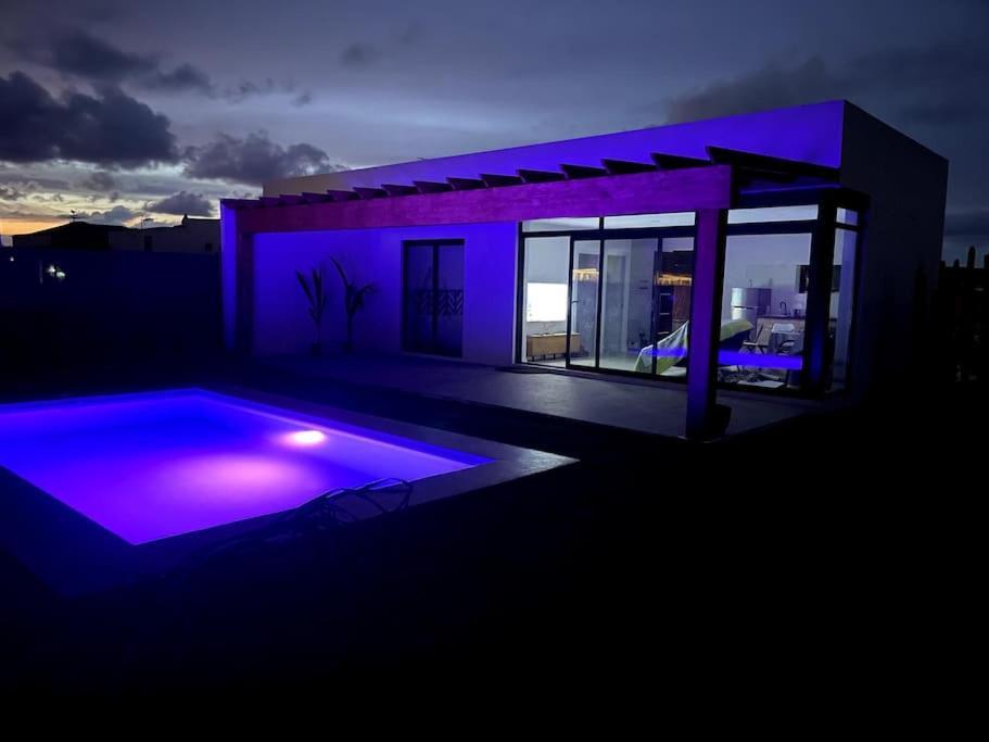 Bungalow + Piscina Independiente La Oliva Εξωτερικό φωτογραφία