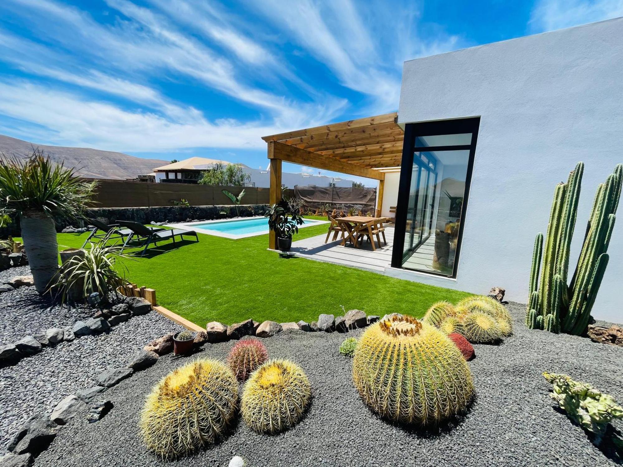 Bungalow + Piscina Independiente La Oliva Εξωτερικό φωτογραφία